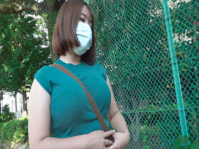 天然巨乳を揉む 豊満おっぱいを着衣や下着や生で揉んだり吸ったりする！外歩き映像付き　サンプル画像10